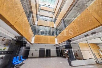 Bureau dans Marseille à louer Photo de l’immeuble– Image 2 sur 10