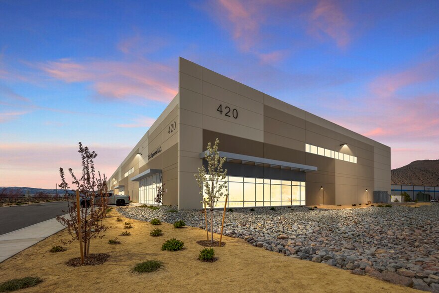 420 Ingenuity Ave, Sparks, NV à louer - Photo de l’immeuble – Image 1 sur 15