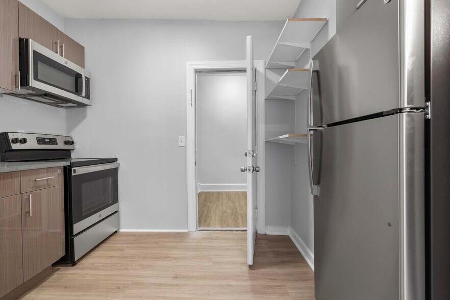 Whittier Portfolio portefeuille de 2 biens à vendre sur LoopNet.fr - Photo intérieure – Image 2 sur 12