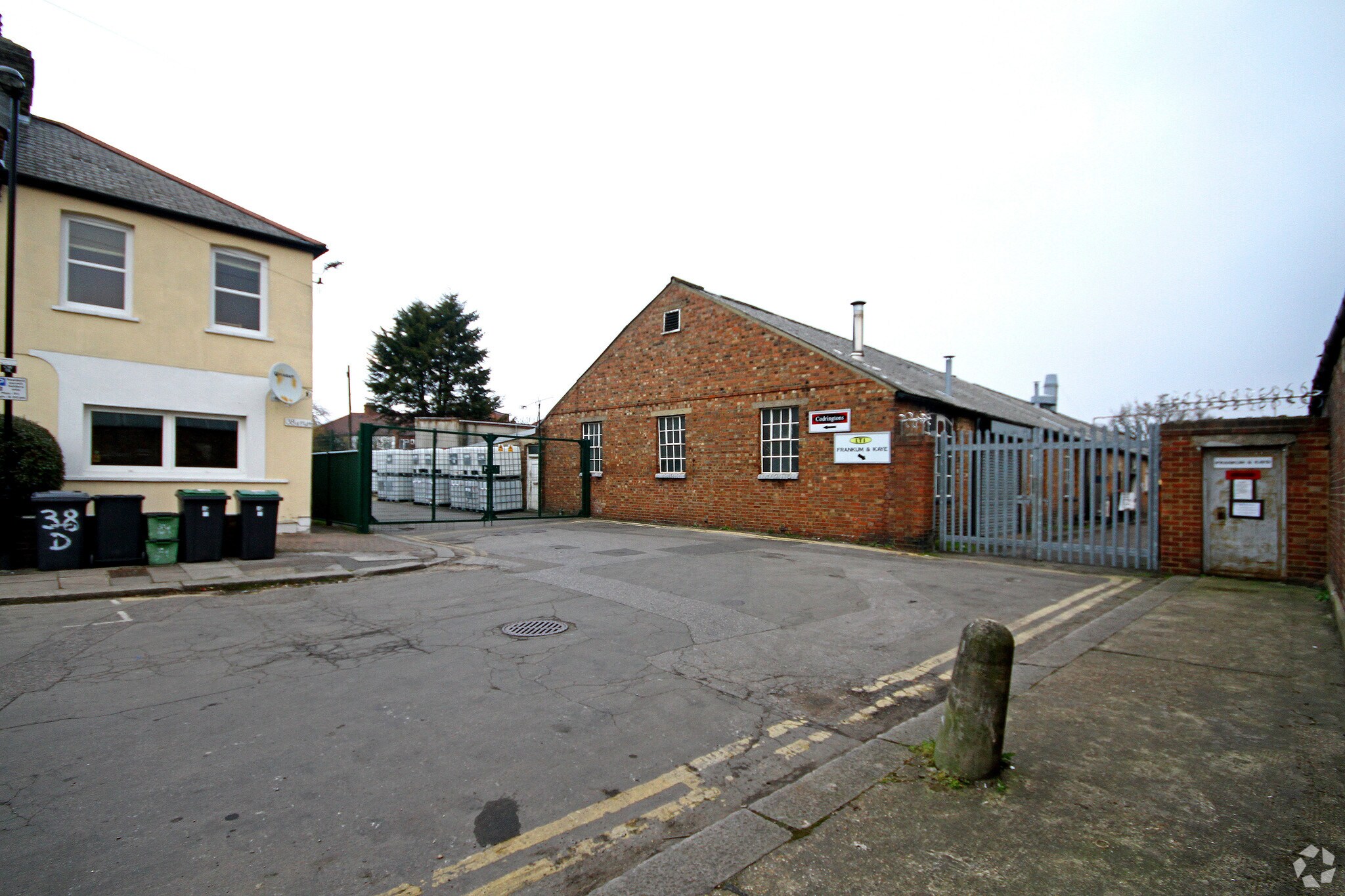 38 Crawley rd, Londres à louer Photo principale– Image 1 sur 92