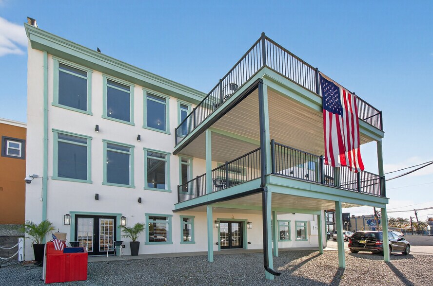 17 W Front St, Keyport, NJ à louer - Photo de l’immeuble – Image 3 sur 31