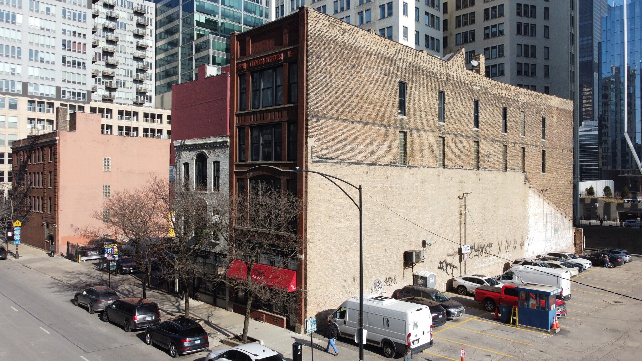 321 S Jefferson St, Chicago, IL à louer Photo principale– Image 1 sur 33