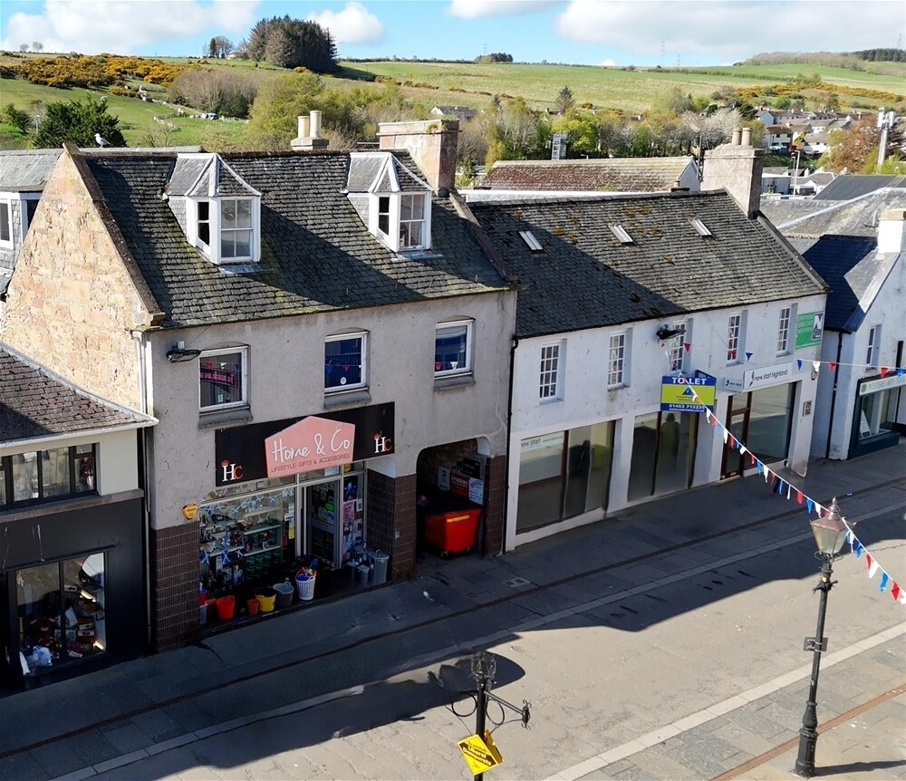 No. 24 and Athole Court Offices, Dingwall à vendre Photo de l’immeuble– Image 1 sur 18