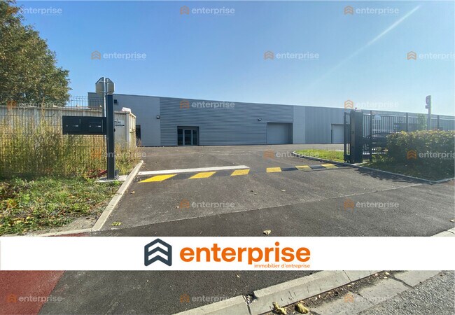 Plus de détails pour Industriel/Logistique à louer