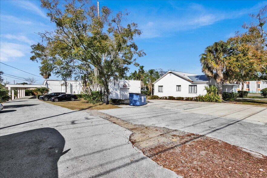 233 N 9th St, Haines City, FL à louer - Photo de l’immeuble – Image 3 sur 7