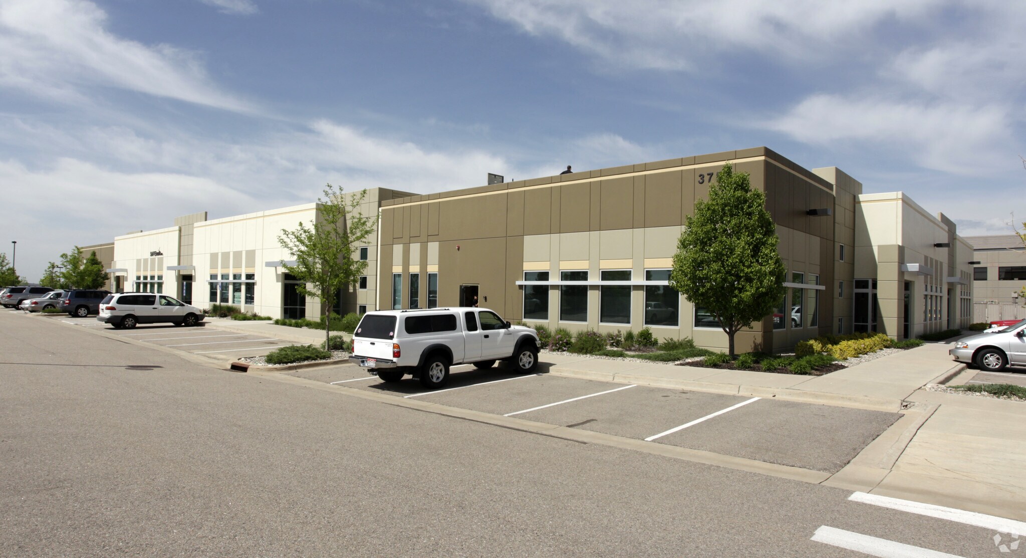 3755 Precision Dr, Loveland, CO à louer Photo de l’immeuble– Image 1 sur 3