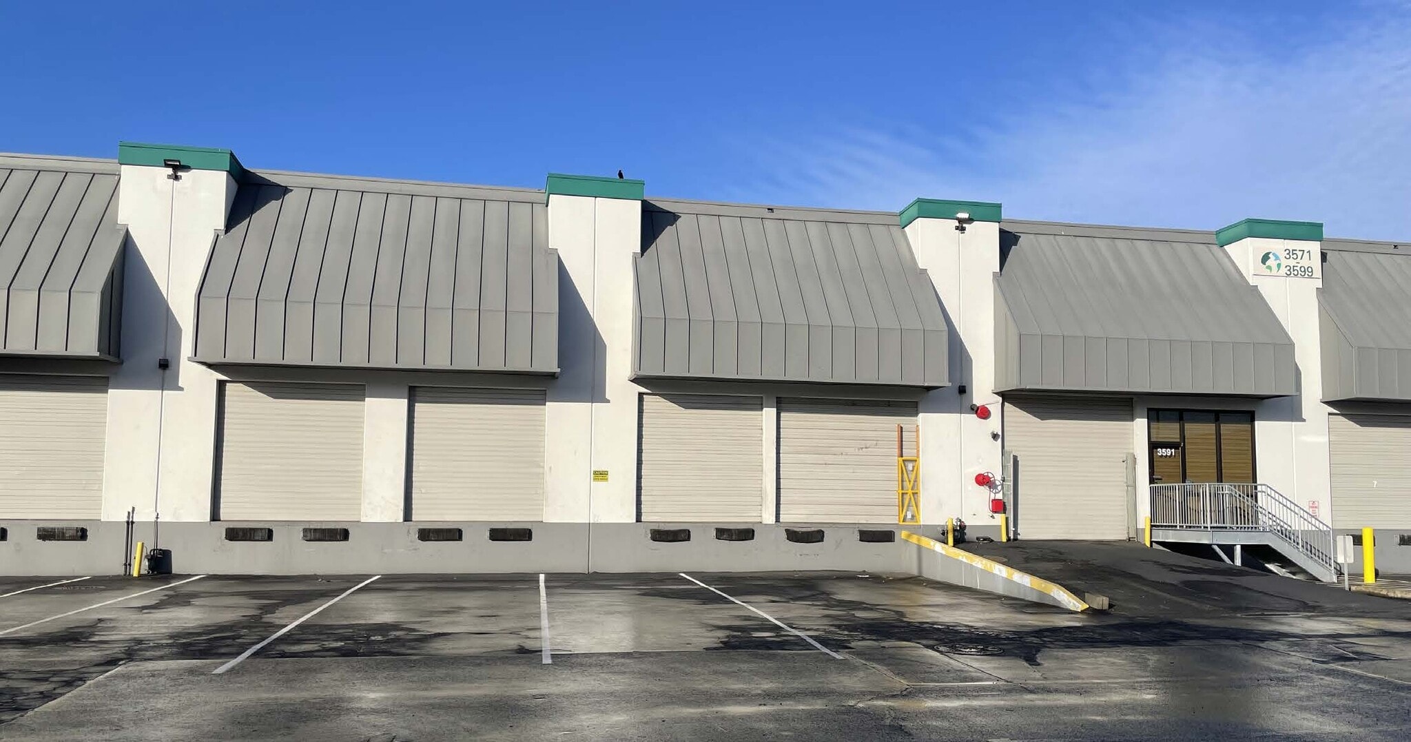 3571-3599 NW Yeon Ave, Portland, OR à louer Photo intérieure– Image 1 sur 3