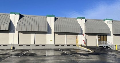 3571-3599 NW Yeon Ave, Portland, OR à louer Photo intérieure– Image 1 sur 3