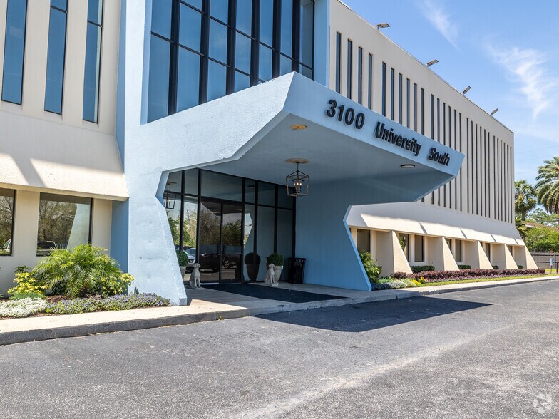 3100 S University Blvd, Jacksonville, FL à louer - Photo de l’immeuble – Image 2 sur 11