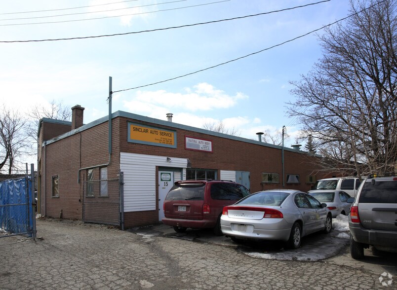 15 Sinclair St, Toronto, ON à louer - Photo de l’immeuble – Image 3 sur 3