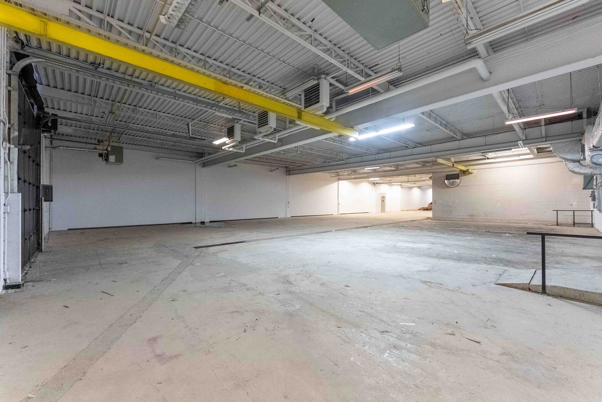 360 Mountain St, Sudbury, ON à louer Photo intérieure– Image 1 sur 20