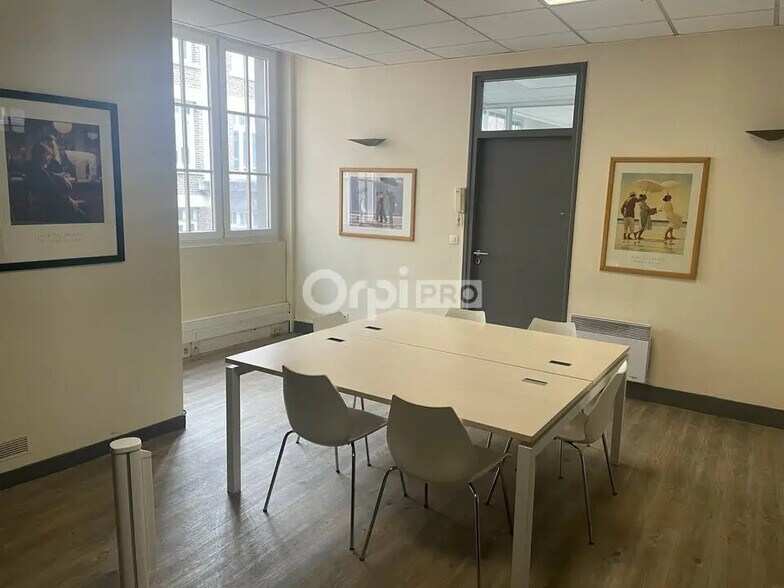 Bureau dans Lille à louer - Photo intérieure – Image 2 sur 2