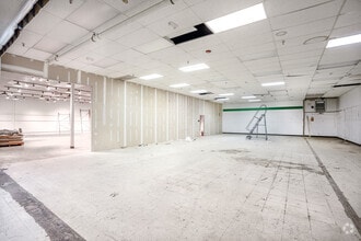 775 Lafayette Rd, Portsmouth, NH à louer Photo intérieure– Image 2 sur 13