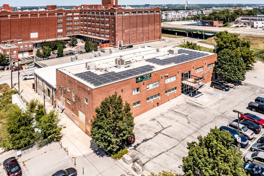 450 E 4th St, Kansas City, MO à louer - Photo de l’immeuble – Image 1 sur 19