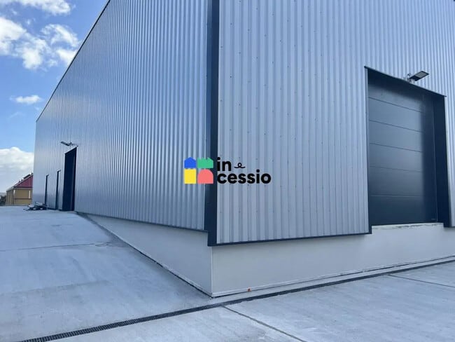 Plus de détails pour Local d’activités à vendre