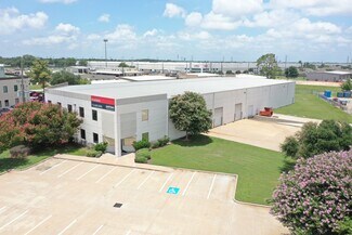 Plus de détails pour 8440 N Sam Houston Pky W, Houston, TX - Industriel/Logistique à vendre