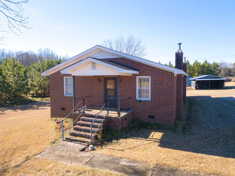 14936 C R Koon Highway, Newberry, SC à vendre - Photo de l’immeuble – Image 3 sur 30