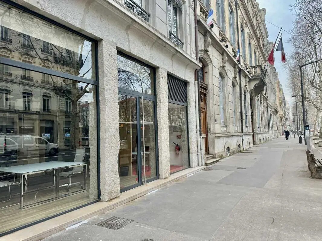 Bureau dans Lyon à louer Photo de l’immeuble– Image 1 sur 10