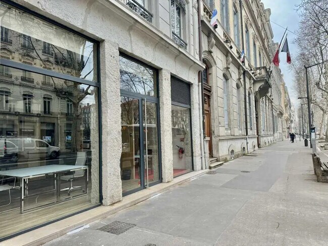 Plus de détails pour Bureau à louer