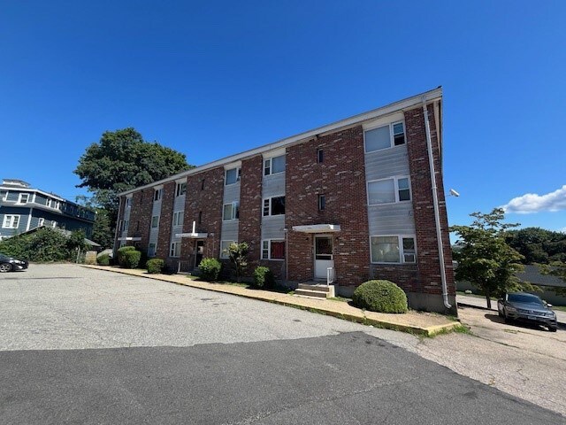 145 Garfield Ave, New London, CT à vendre - Photo de l’immeuble – Image 3 sur 5