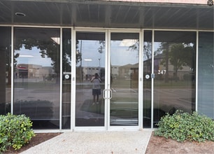 211-285 W Airtex Blvd, Houston, TX à louer Photo intérieure– Image 2 sur 21
