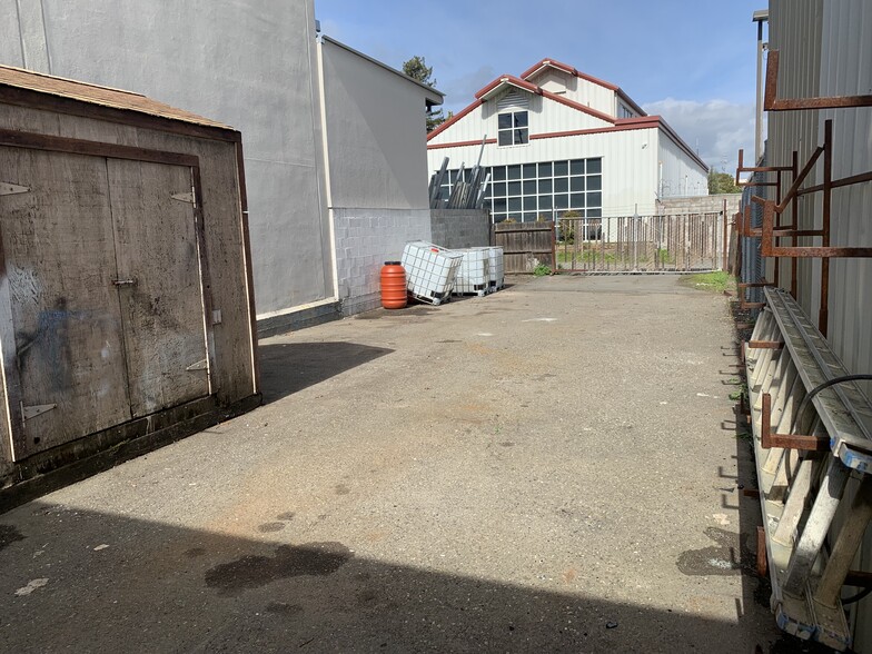 890 Vallejo Ave, Novato, CA à louer - Photo de l’immeuble – Image 3 sur 14