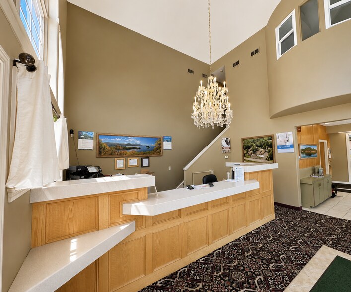 1545 Us-9, Lake George, NY à vendre - Photo de l’immeuble – Image 3 sur 48