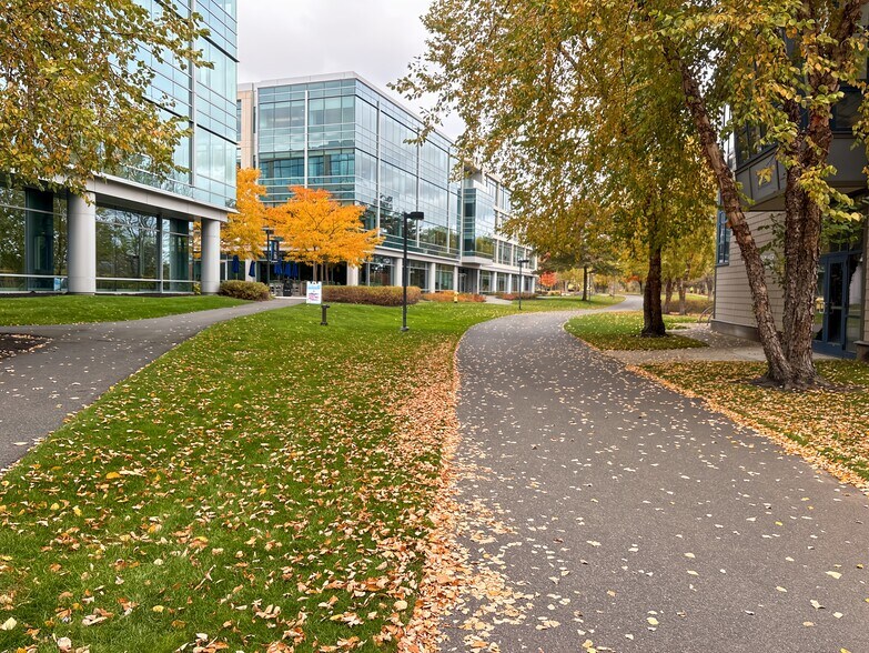 200 Rivers Edge Dr, Medford, MA à louer - Photo de l’immeuble – Image 1 sur 17