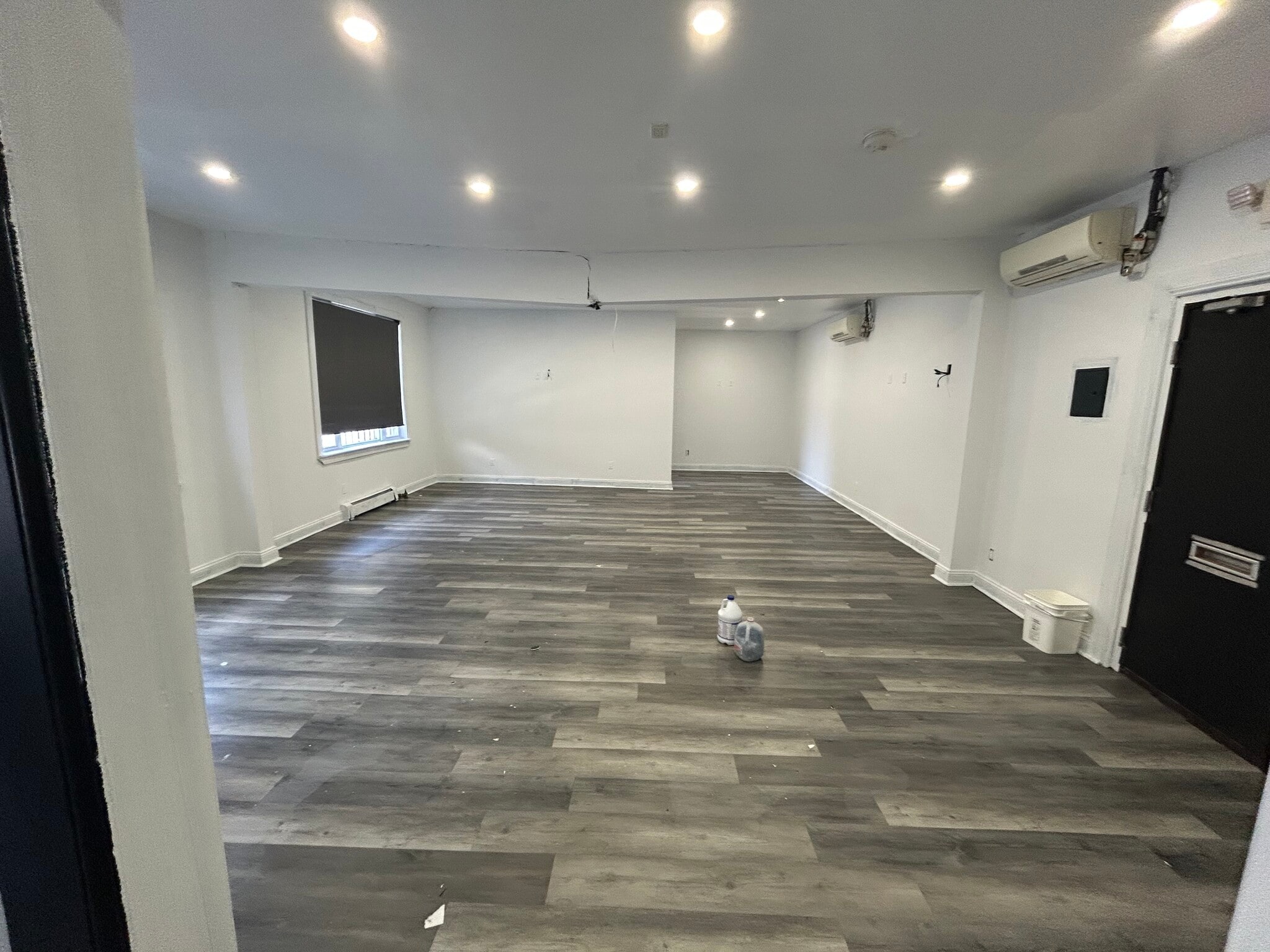 43-61 Mamaroneck Ave, White Plains, NY à louer Photo intérieure– Image 1 sur 8