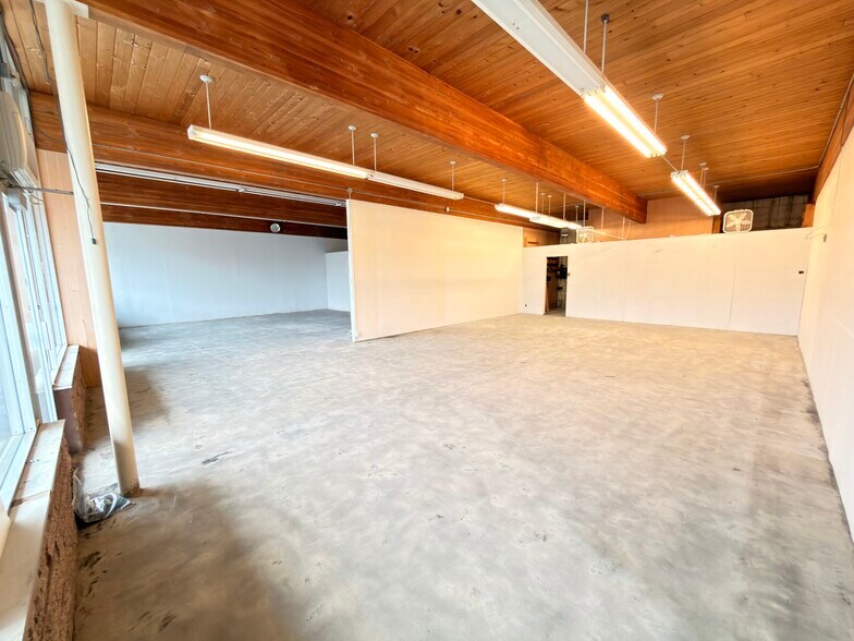 1008-1048 14th Ave, Longview, WA à louer - Photo de l’immeuble – Image 3 sur 11