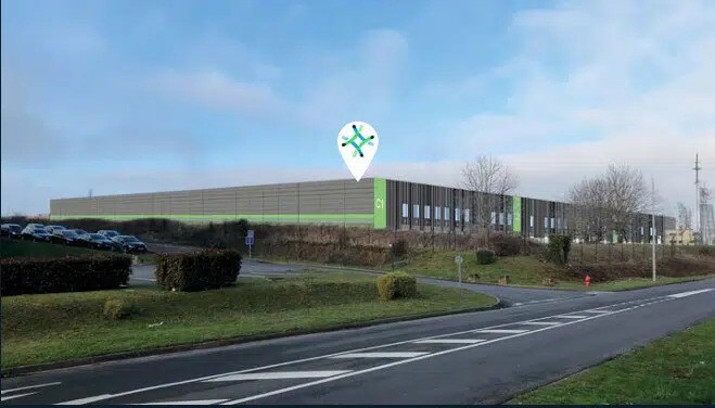 Industriel/Logistique dans Allonne à louer - Photo de l’immeuble – Image 3 sur 5