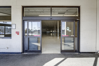 2002-2012 Lee Hwy, Bristol, VA à louer Photo intérieure– Image 1 sur 8