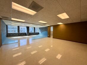 3660 Wilshire Blvd, Los Angeles, CA à louer Photo intérieure– Image 2 sur 10