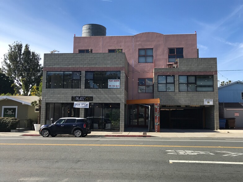 2110 Main St, Santa Monica, CA à louer - Photo de l’immeuble – Image 1 sur 2