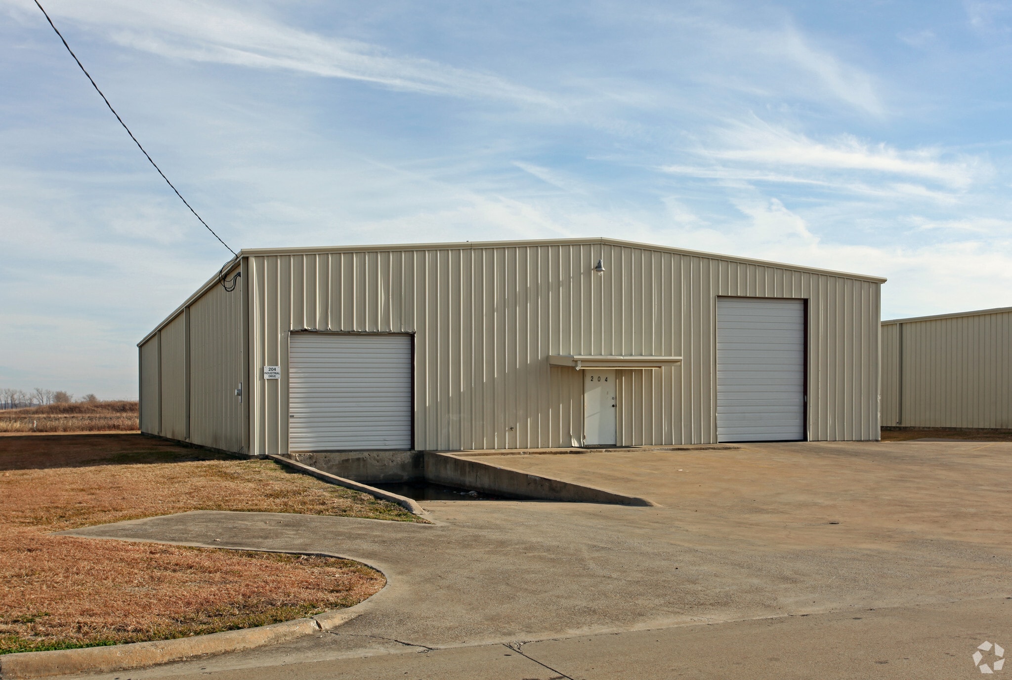 204 Industrial Dr, Forney, TX à louer Photo principale– Image 1 sur 4