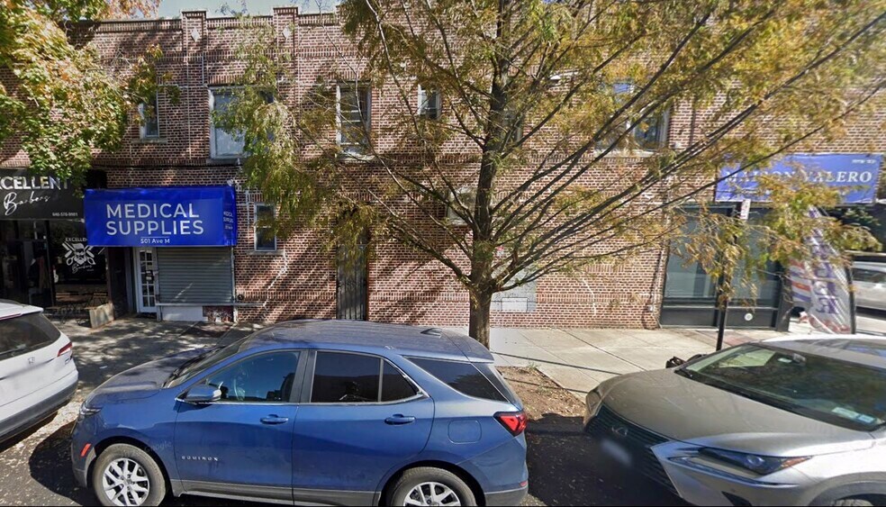 501 Avenue M, Brooklyn, NY à louer - Photo de l’immeuble – Image 2 sur 2