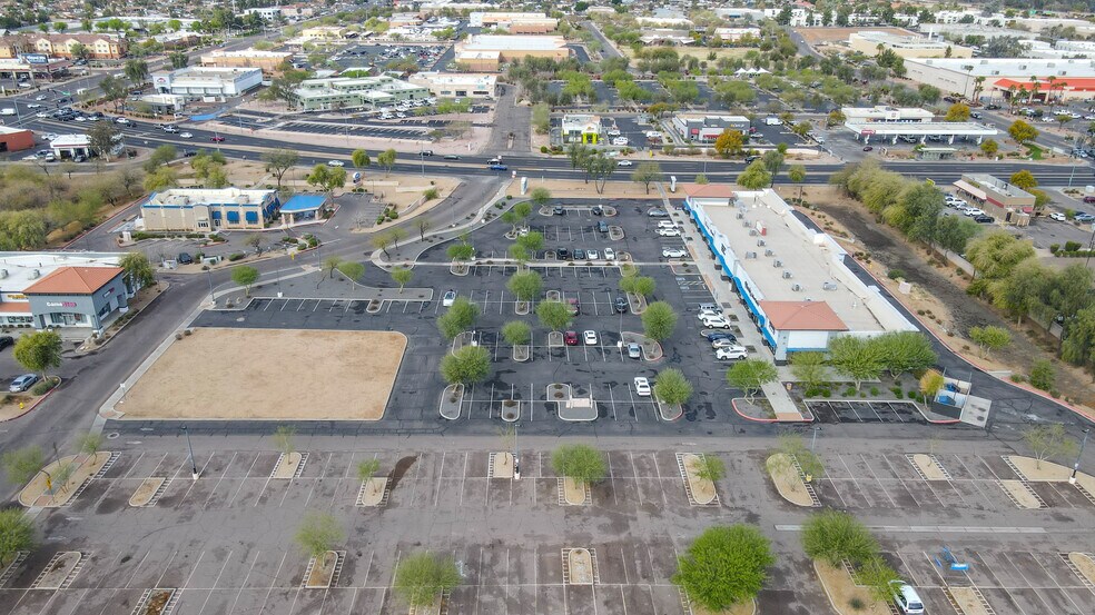 1903 S Country Club Dr, Mesa, AZ à louer - Photo de l’immeuble – Image 3 sur 27