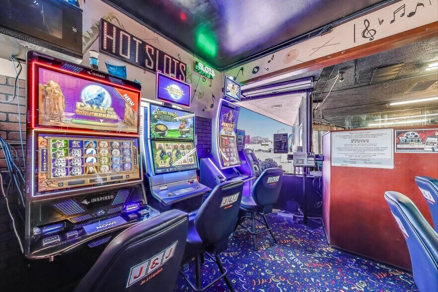 1715 W Roosevelt Rd, Broadview, IL à louer - Photo de l’immeuble – Image 3 sur 28