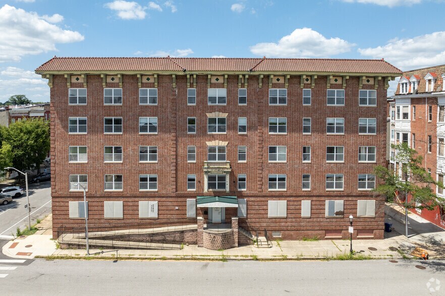 1701 Madison Ave, Baltimore, MD à vendre - Photo de l’immeuble – Image 3 sur 6