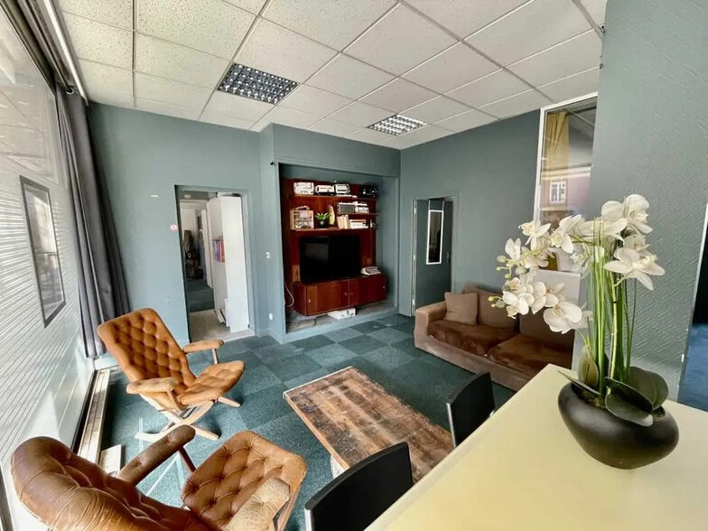 Bureau dans Rouen à vendre - Photo de l’immeuble – Image 2 sur 8