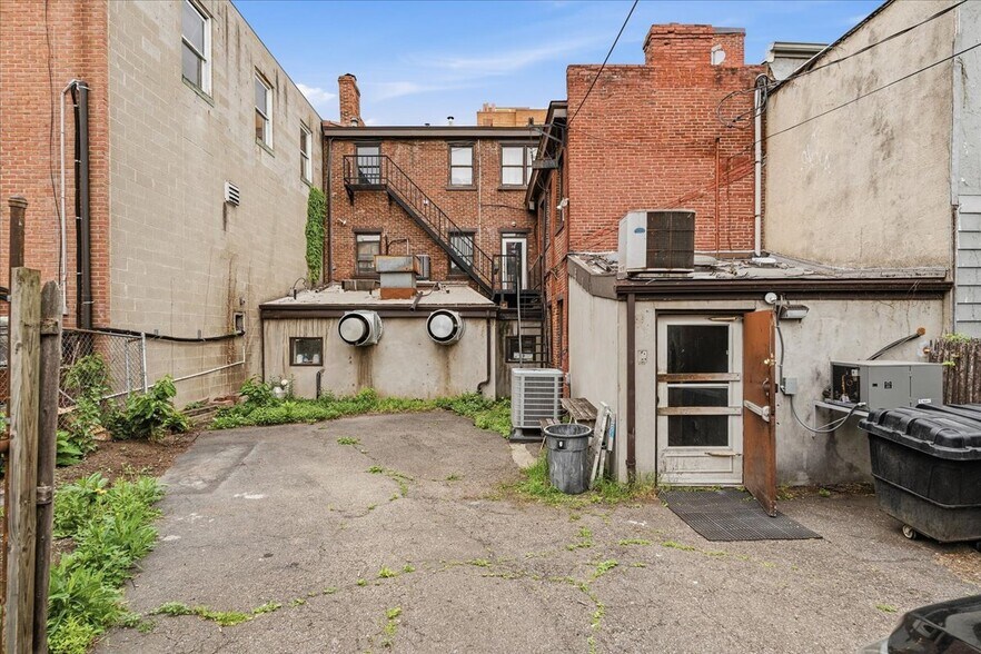 2104 E Carson St, Pittsburgh, PA à vendre - Photo de l’immeuble – Image 3 sur 45