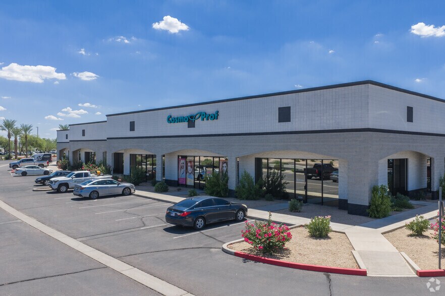 7143 E Southern Ave, Mesa, AZ à louer - Photo de l’immeuble – Image 3 sur 5