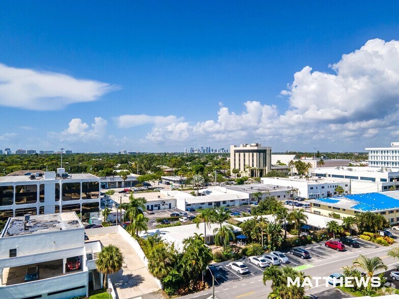 2648 NE 32nd St, Fort Lauderdale, FL à vendre - Photo de l’immeuble – Image 2 sur 3