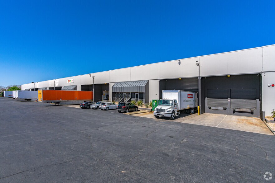 840 N 10th St, Sacramento, CA à louer - Photo de l’immeuble – Image 2 sur 8