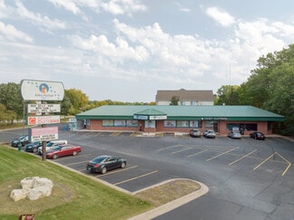 Plus de détails pour 2925 18th St, Bettendorf, IA - Local commercial à louer