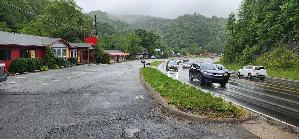 3385 US Highway 321 S, Blowing Rock, NC à vendre - Photo de l’immeuble – Image 2 sur 10