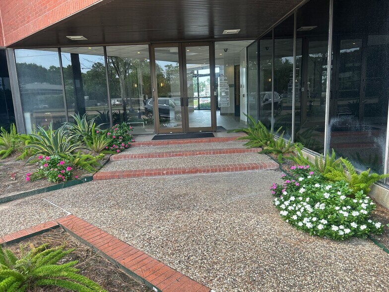 14505 Torrey Chase Blvd, Houston, TX à louer - Photo de l’immeuble – Image 3 sur 9