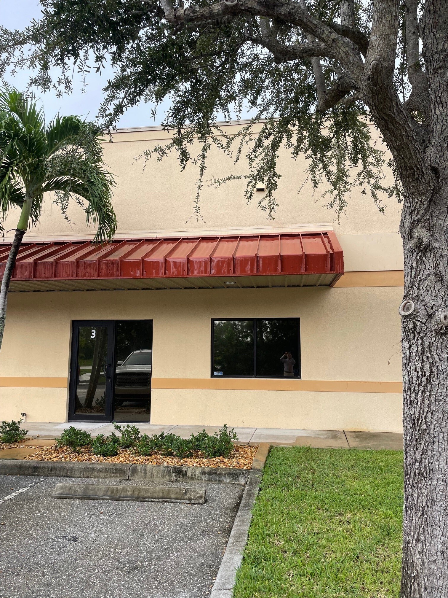 15821 Mercantile Ct, Jupiter, FL à louer Photo de l’immeuble– Image 1 sur 2