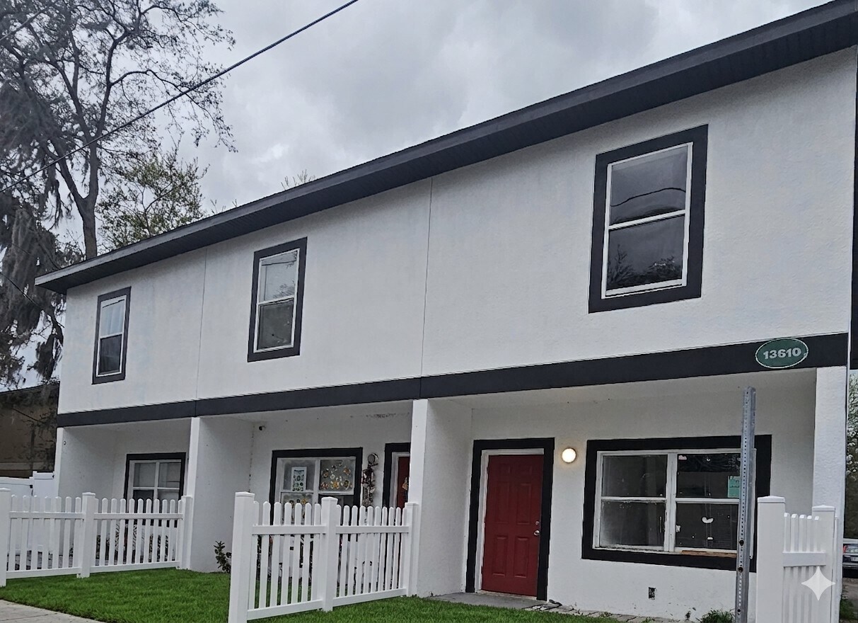 13610-13612 N 21st St, Tampa, FL à vendre Photo principale– Image 1 sur 25
