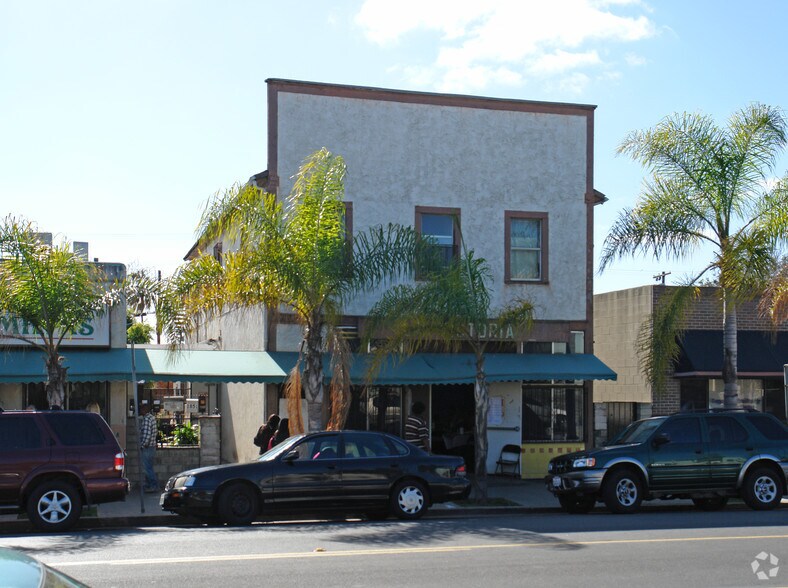 1849 Logan Ave, San Diego, CA à vendre - Photo principale – Image 1 sur 12